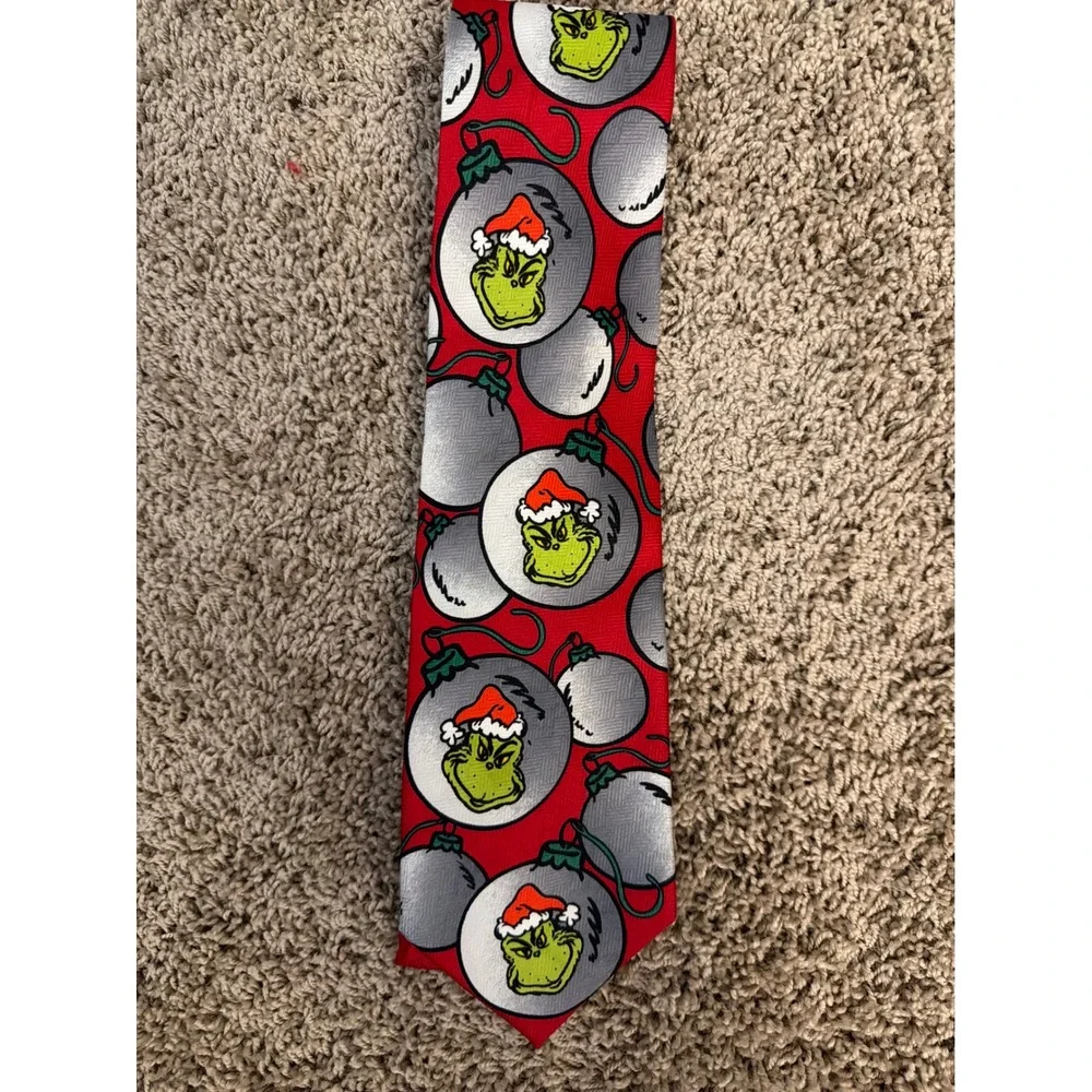 Dr Seuss The Grinch Christmas Ornament Red Necktie Mens Holiday Tie RN88147
